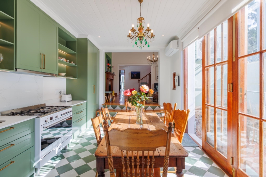 To Let 4 Bedroom Property for Rent in Gardens Western Cape